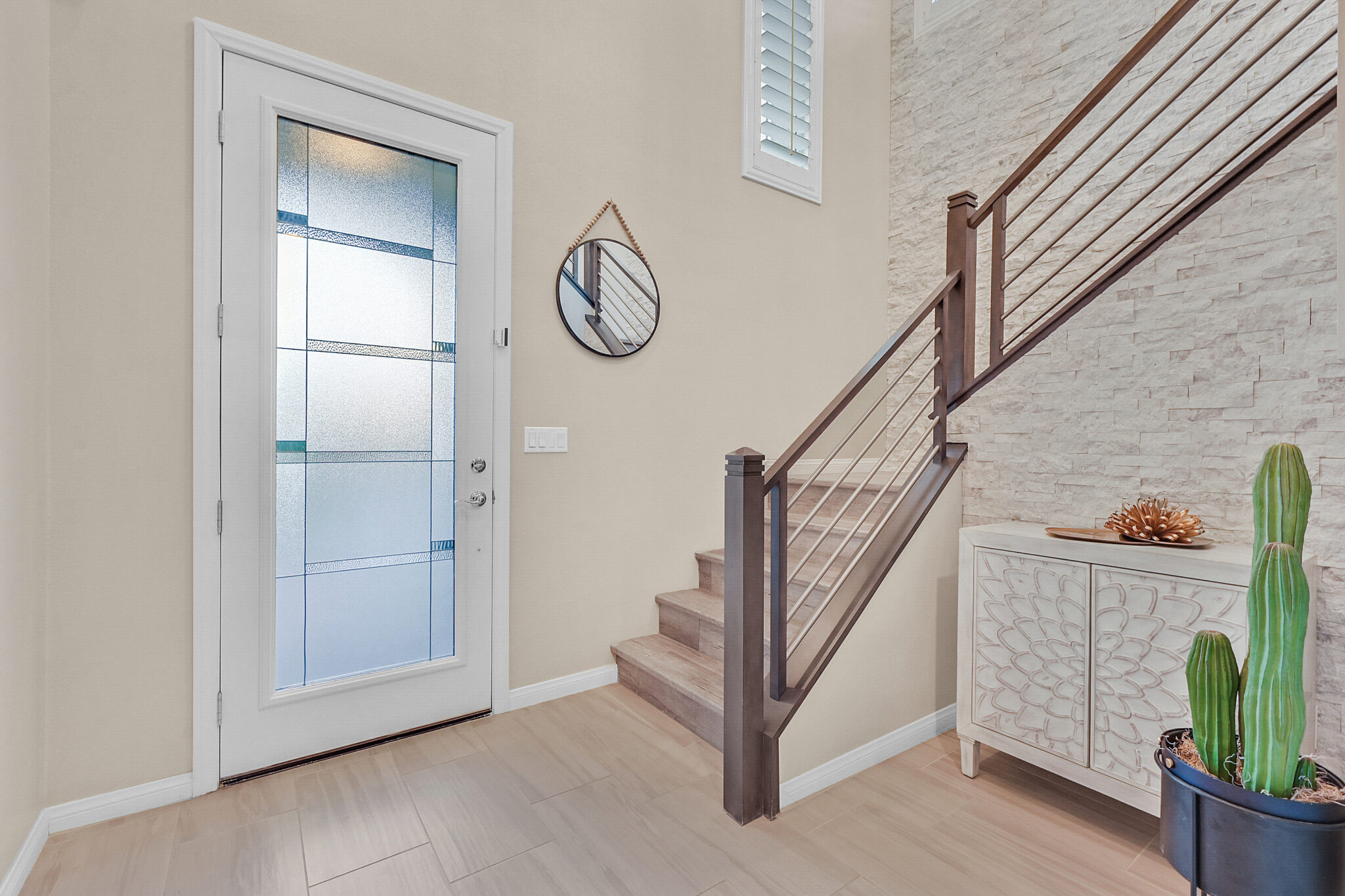 Las Vegas, NV – Why Staging the Entryway Is Non-Negotiable in Luxury Real Estate